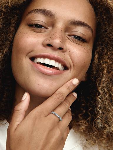Δαχτυλίδι με pavé Pandora Timeless