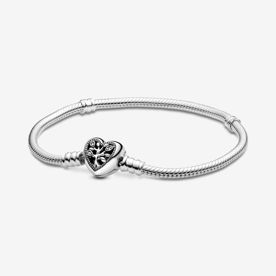 Βραχιόλι Pandora Moments με αλυσίδα-φίδι και κούμπωμα καρδιάς με οικογενειακό δέντρο. image number 0