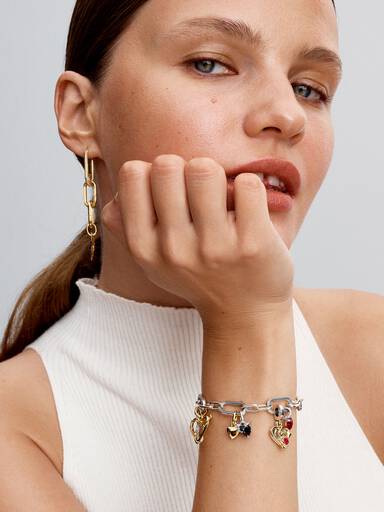 Μίνι κρεμαστό σύμβολο Pandora ME σε σχήμα μαύρης καρδιάς τσάκρα