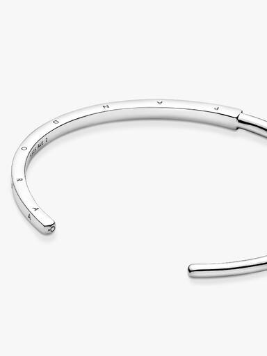 Ανοιχτό βραχιόλι-χειροπέδα Pandora Signature I-D