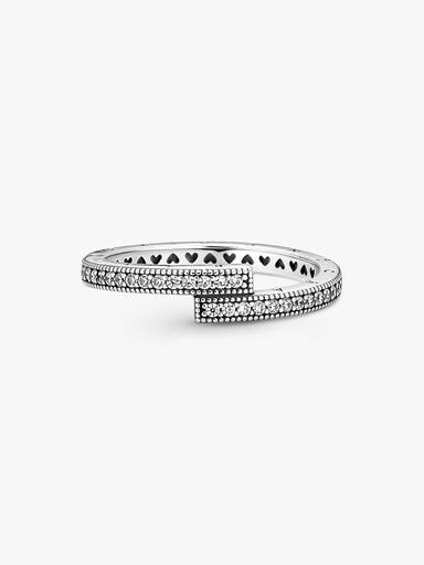 Αστραφτερό αλληλεπικαλυπτόμενο δαχτυλίδι