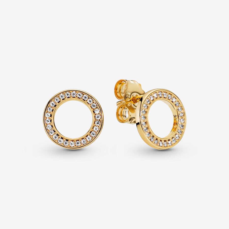 Circle of Sparkle Stud Earrings image number 0